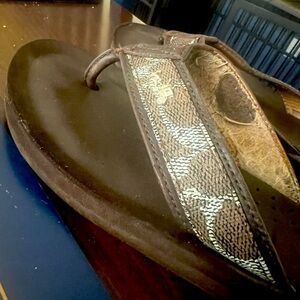 Coach brown flip flop with bluish intertwined